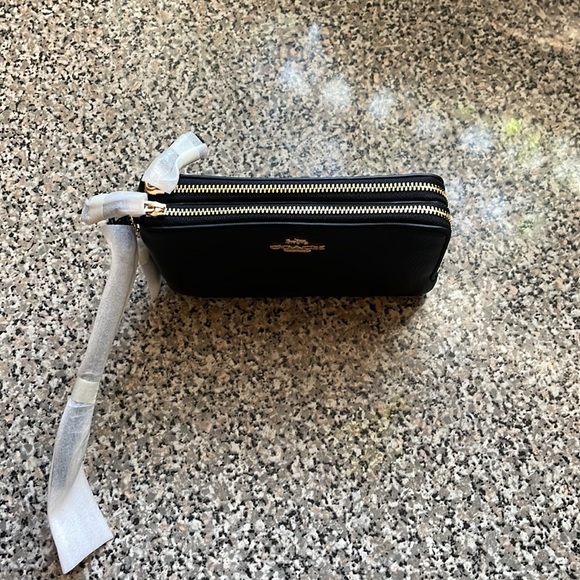 NWT Coach Double Corner Zip Wristlet - Picture 2 of 6